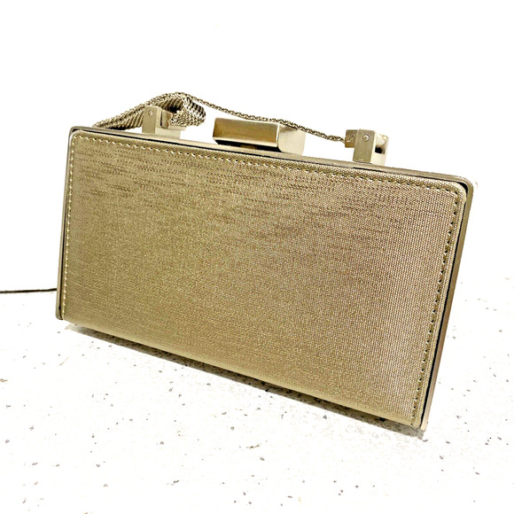 Sondra Roberts Box Purse Evening Bag silvertone top mesh handle spring hinge - Picture 3 of 9